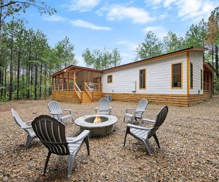 Dancing Moon Luxury Cabin