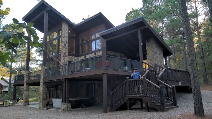 Iron Stone Lodge Picture 4