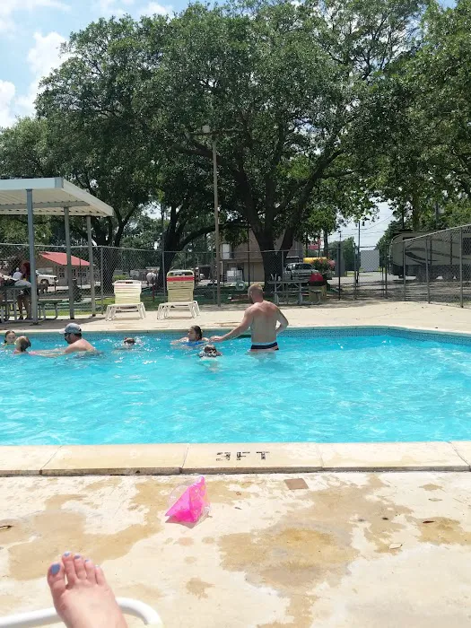 Lafayette KOA Holiday Picture 5