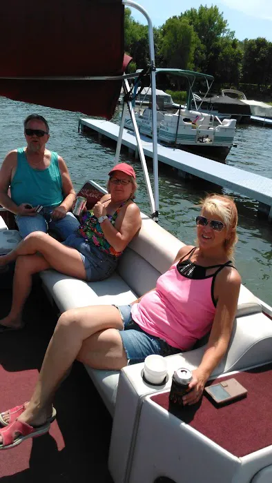 Oak Cove Resort & Marine Picture 1