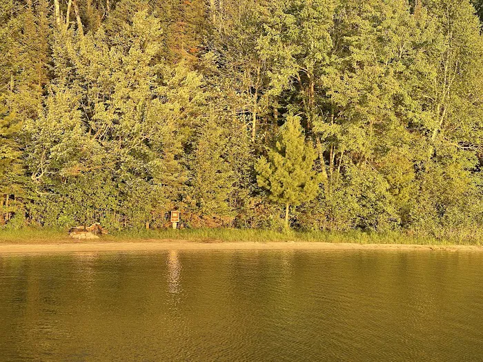 HB Randolph Bay N34 Houseboat Campsite Picture 2