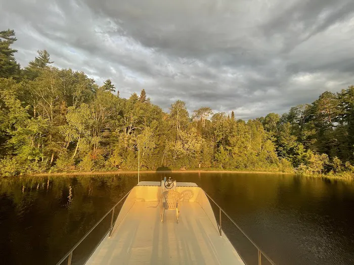 HB Randolph Bay N34 Houseboat Campsite Picture 7