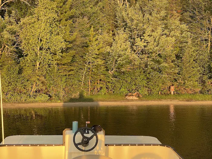 HB Randolph Bay N34 Houseboat Campsite Picture 5