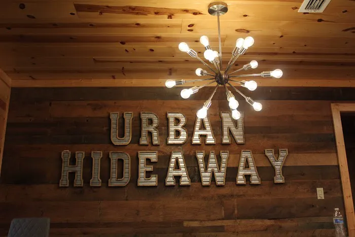 Urban Hideaway Cabin Picture 6