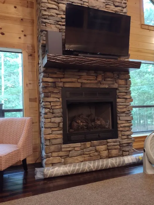 Fox Tales Cabin Picture 2