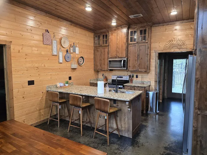 Misty Blue Cabin Picture 9