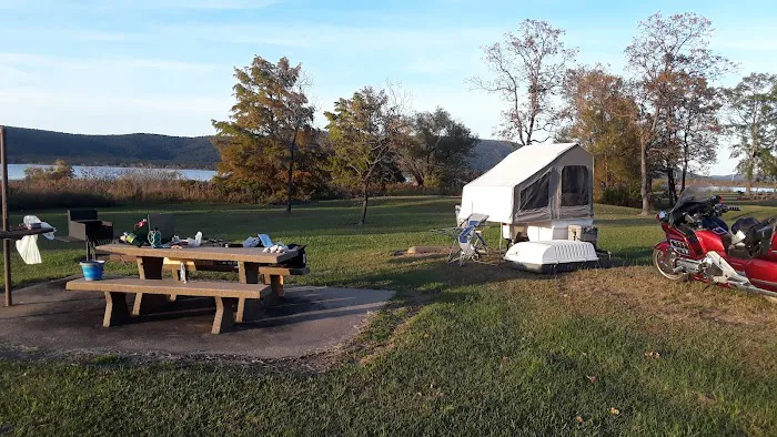 SARDIS COVE Picture 6