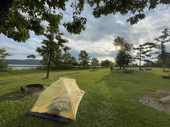 SARDIS COVE Picture 7