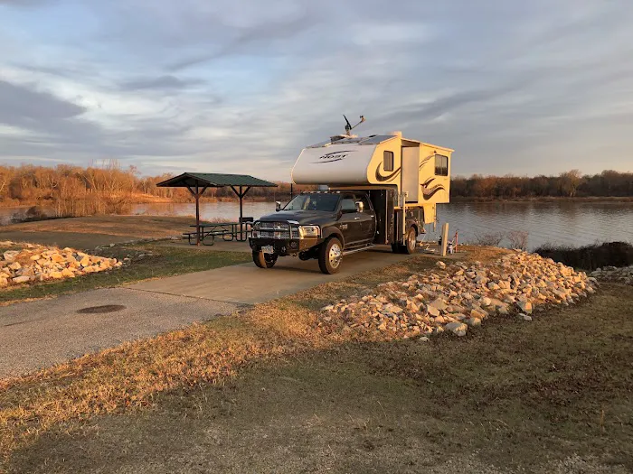 Virgil Point Campground Picture 9