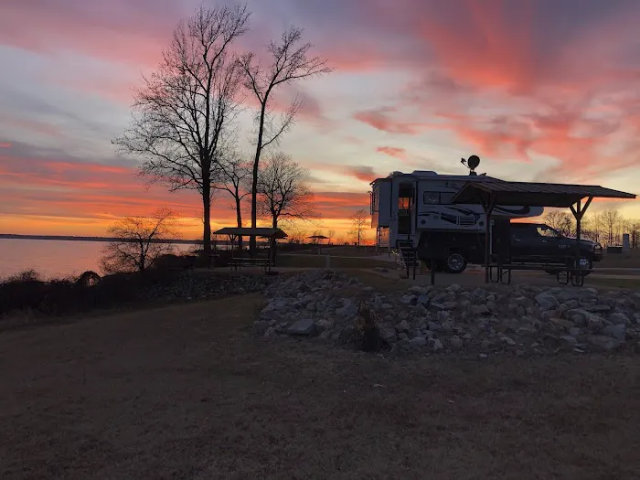 Virgil Point Campground Picture 8