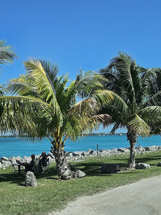 Trumbo Point Tropical Landing Picture 1