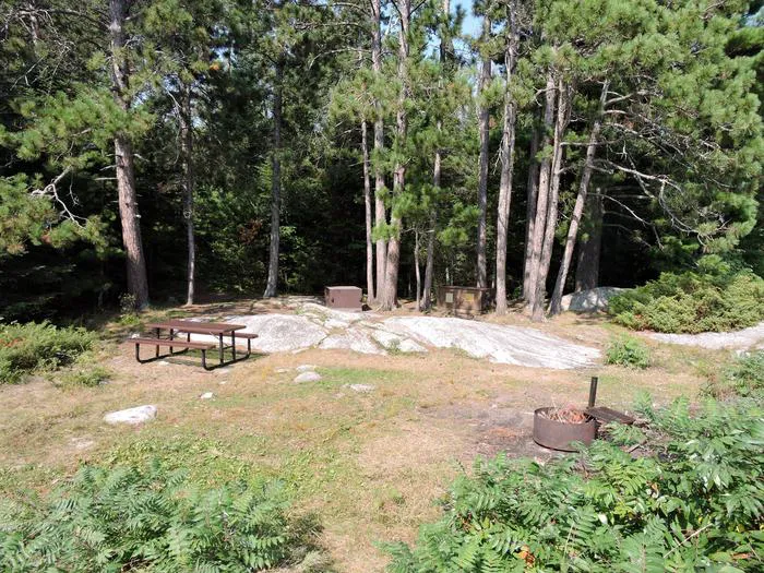 Namakan Island West N28 Campsite Picture 4