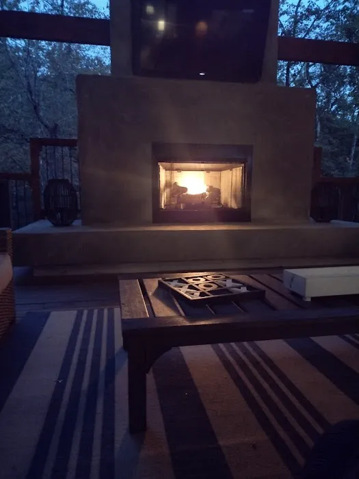 Walkin' After Midnight Cabin Picture 6