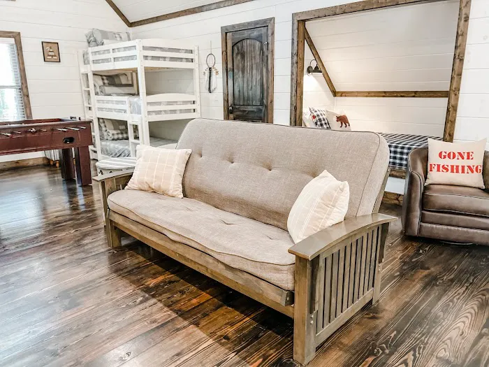 Let the Good Pines Roll Cabin Picture 1