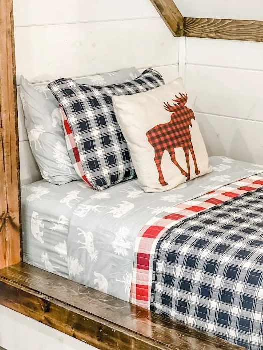 Let the Good Pines Roll Cabin Picture 2