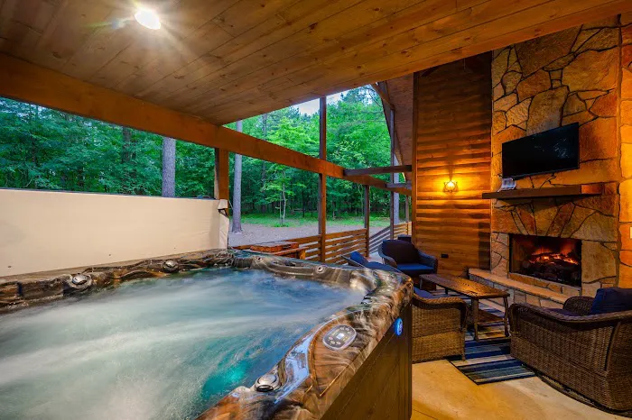 Let the Good Pines Roll Cabin Picture 7