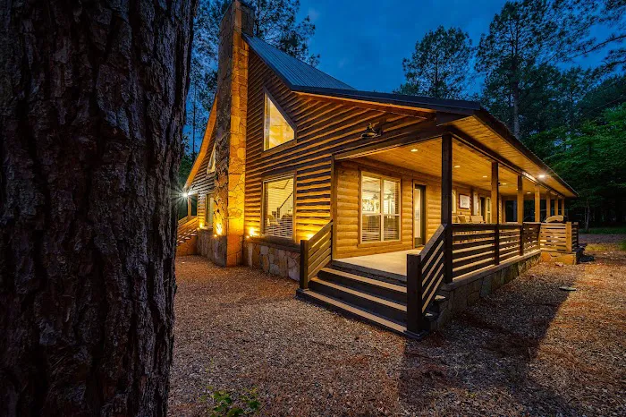 Let the Good Pines Roll Cabin Picture 4