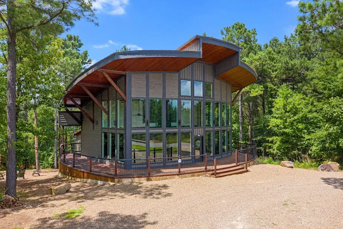 Round Here Buzz Picture 3