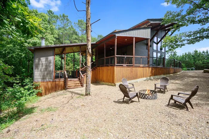 Round Here Buzz Picture 9