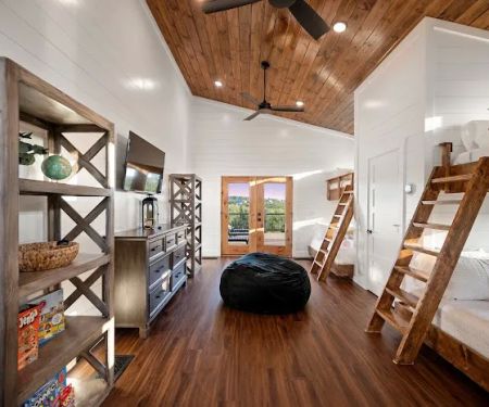 Good Day Sunshine Cabin