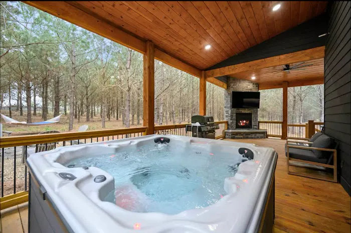 The Ember House Picture 1