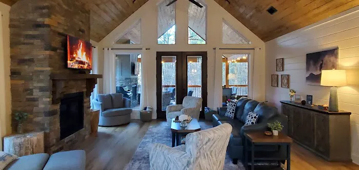 Sunshine & Roses Cabin Picture 2