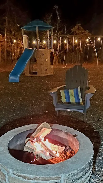 Sunshine & Roses Cabin Picture 1