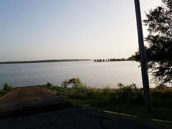 Pat Mayse East Campground Picture 7