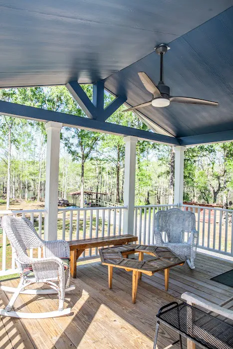 Iatt Lake Cabins and Kayaks Picture 6