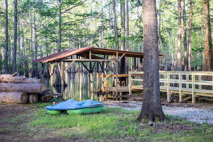 Iatt Lake Cabins and Kayaks Picture 7