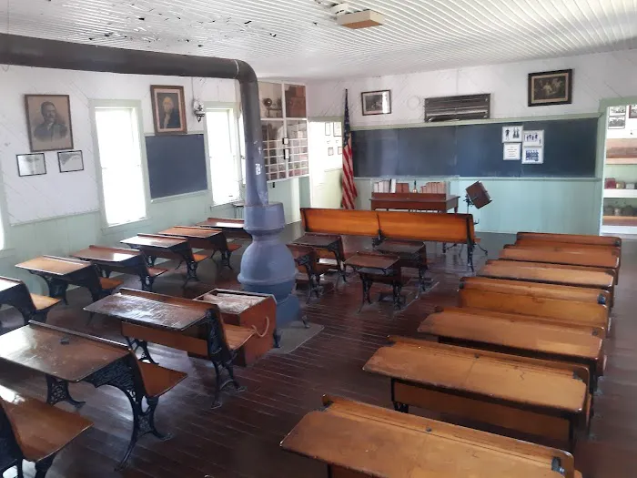 Pioneer Village Campground Picture 6