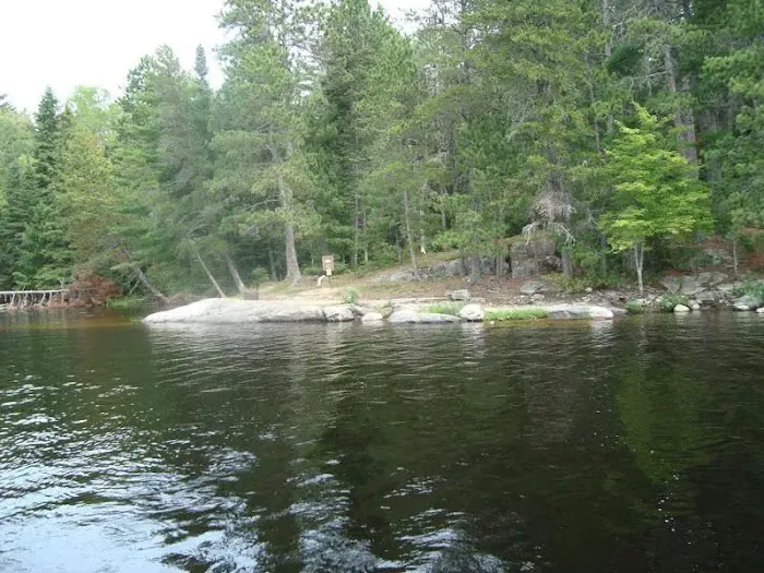 HB Snake Island View N52 Houseboat (Rock Landing) Campsite Picture 1