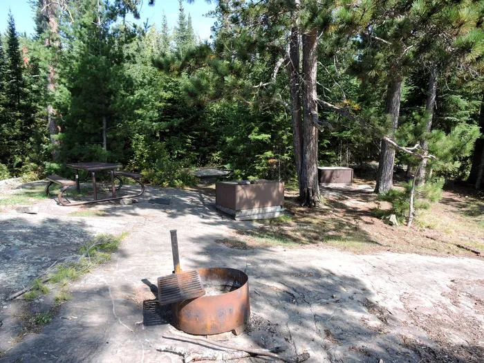 Kettle Portage N16 Campsite Picture 4