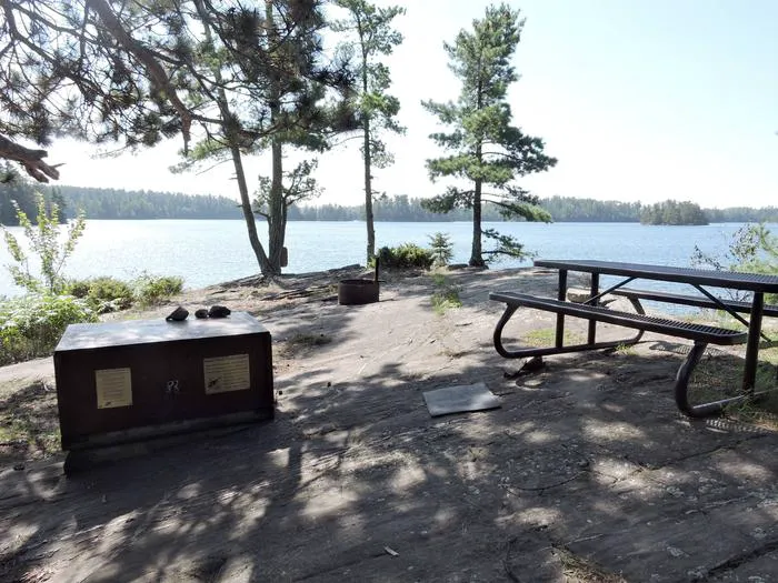 Kettle Portage N16 Campsite Picture 1