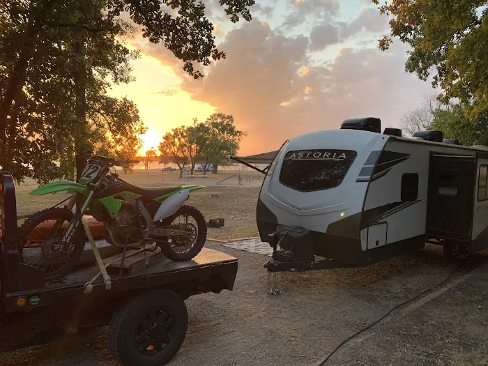 Sarge Creek Campground Picture 1