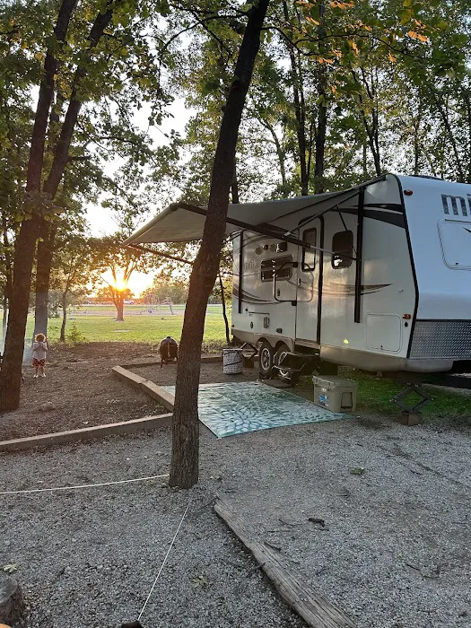Sarge Creek Campground Picture 8