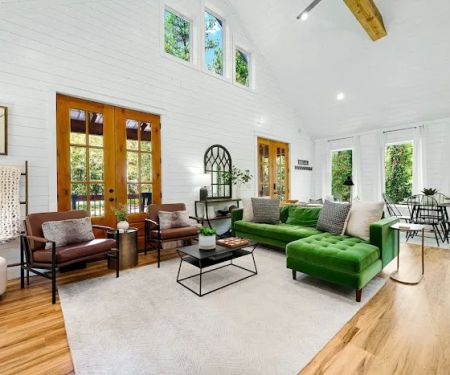 The Roasted Marshmallow Cabin