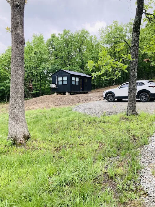 Lake Tiny Retreat Picture 1