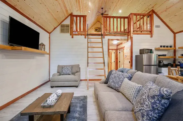 Southern Pine Cabin Picture 1