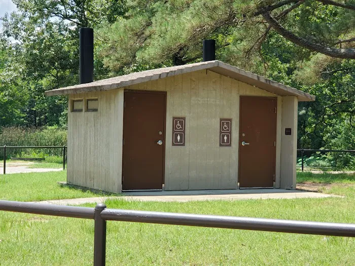 West Lake Davy Crockett Campground Picture 3