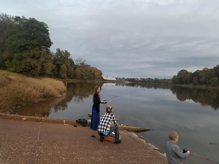 Riverton Lake Campgrounds Picture 10