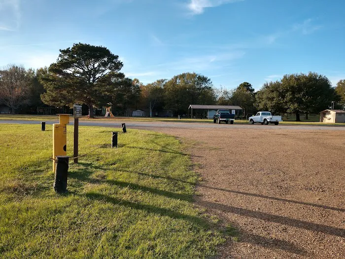 Riverton Lake Campgrounds Picture 9