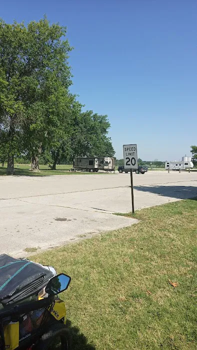 Santa Fe Safari RV Campground Picture 2