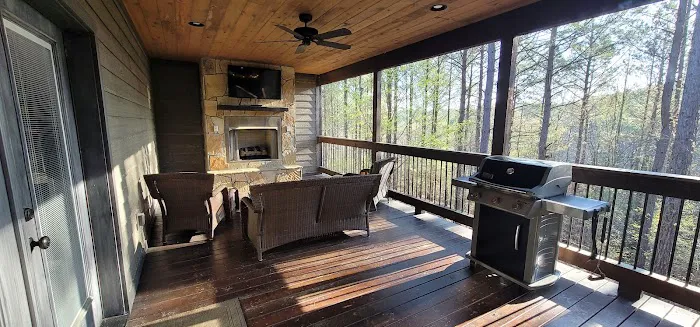 Magnolia Trail Cabin Picture 1