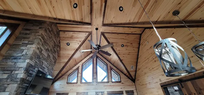 Magnolia Trail Cabin Picture 8