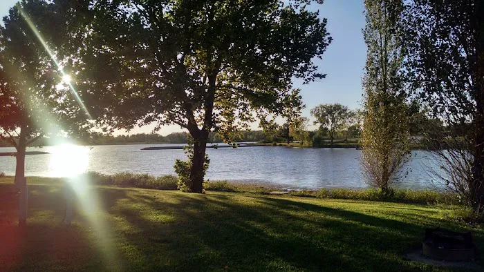 Wagon Train Dam-Site 8 Park Picture 10