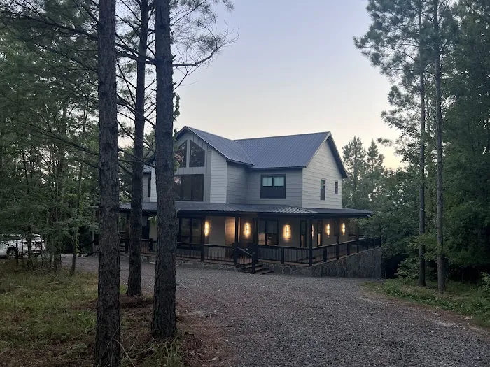 Burning Daylight Luxury Cabin Picture 1