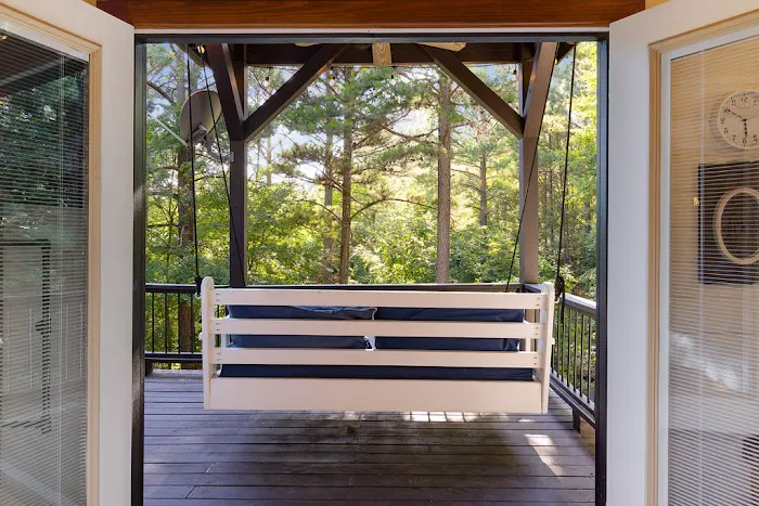 Settle Inn Cabin Picture 8