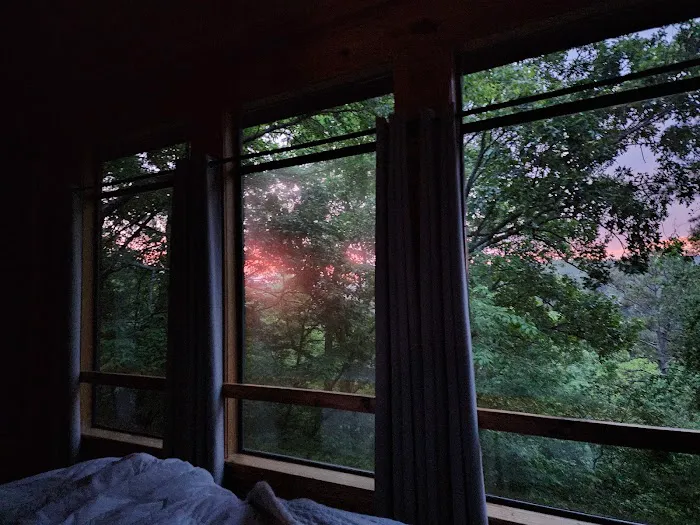 Sunrise Vista Cabin Picture 1
