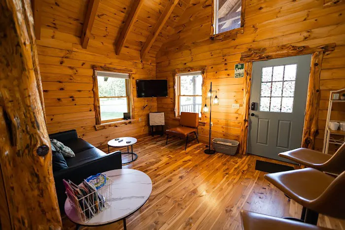 Bigfoots Log Cabin Picture 1